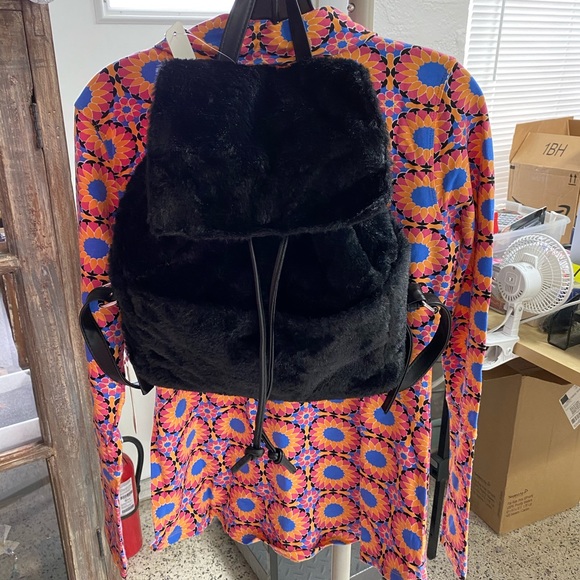 New Black Faux Fur Winter 12" Backpack - Picture 7 of 7